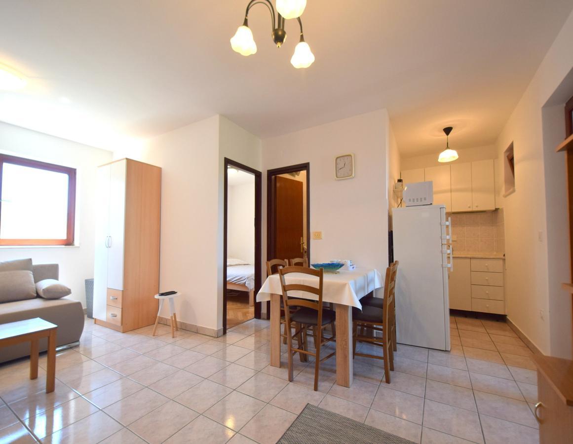 Apartment Ozren Malinska Exterior foto
